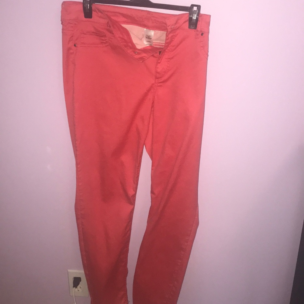 Pink skinny jeans